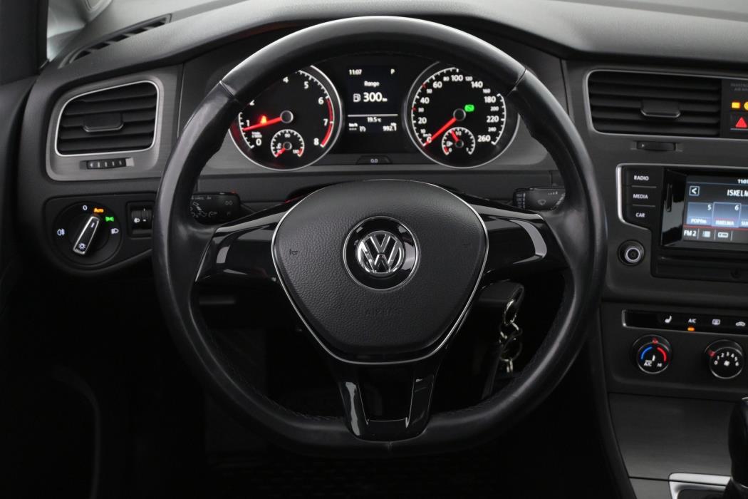VOLKSWAGEN Golf 2013