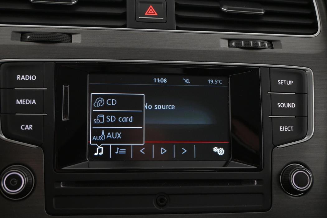 VOLKSWAGEN Golf 2013