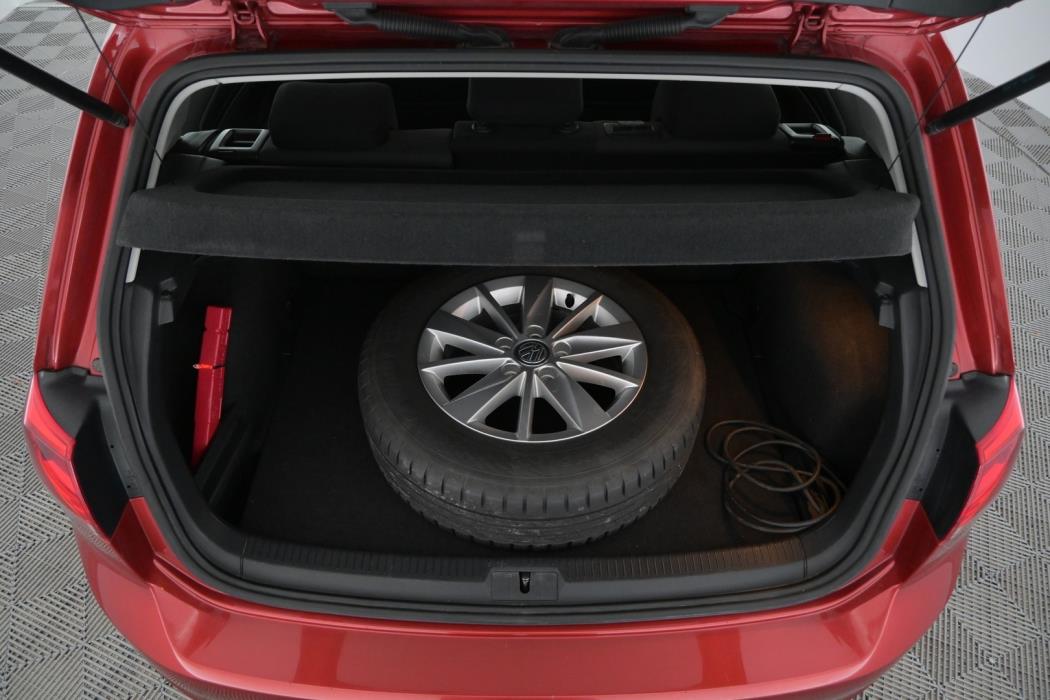 VOLKSWAGEN Golf 2013