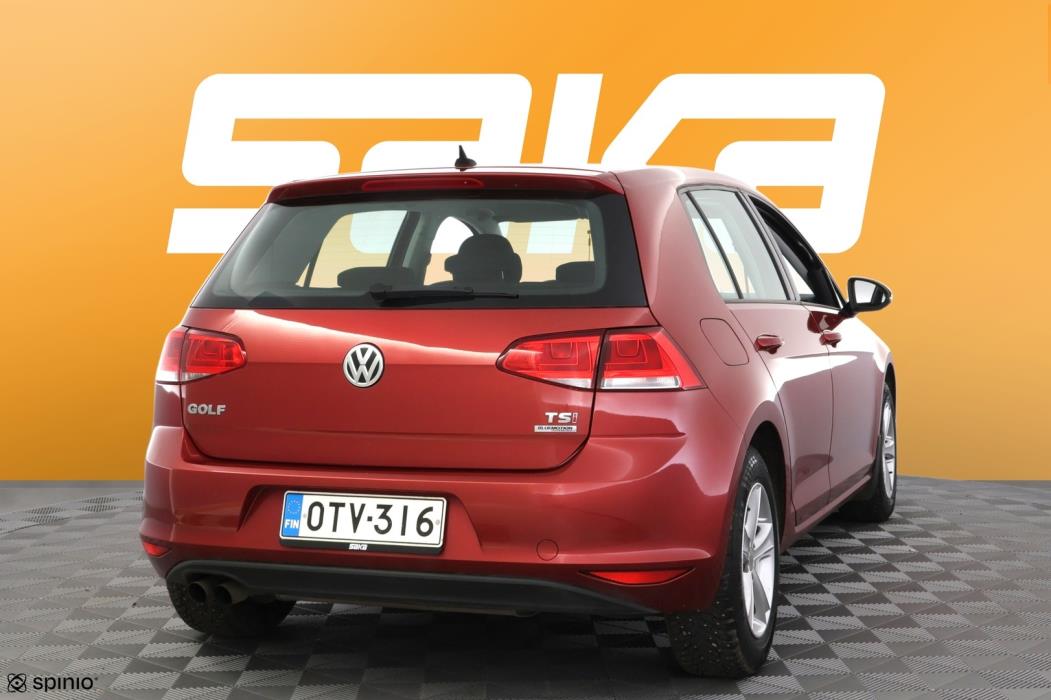 VOLKSWAGEN Golf 2013