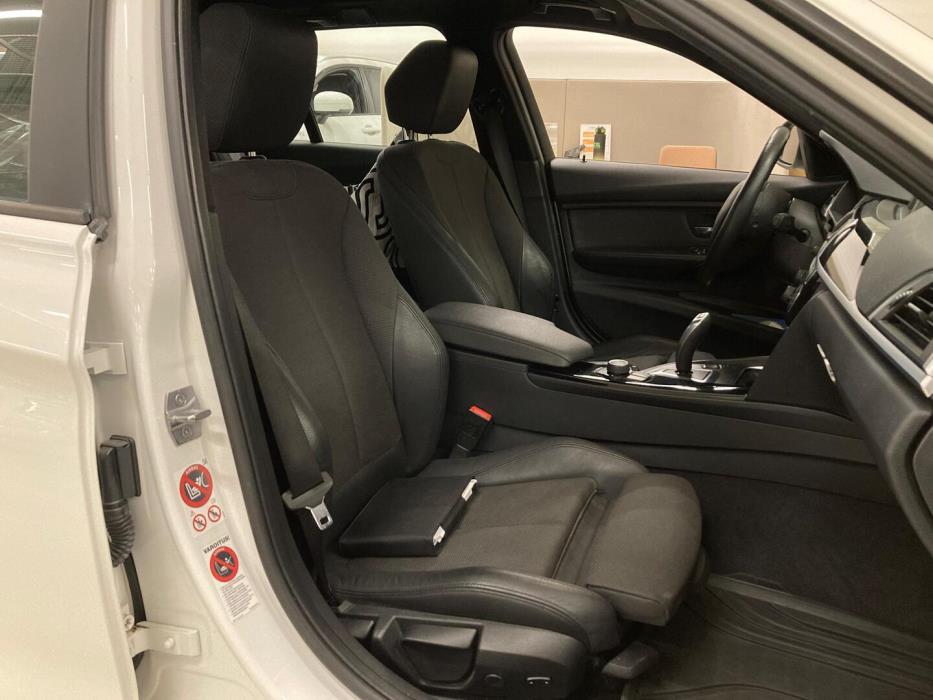 BMW 320 2017