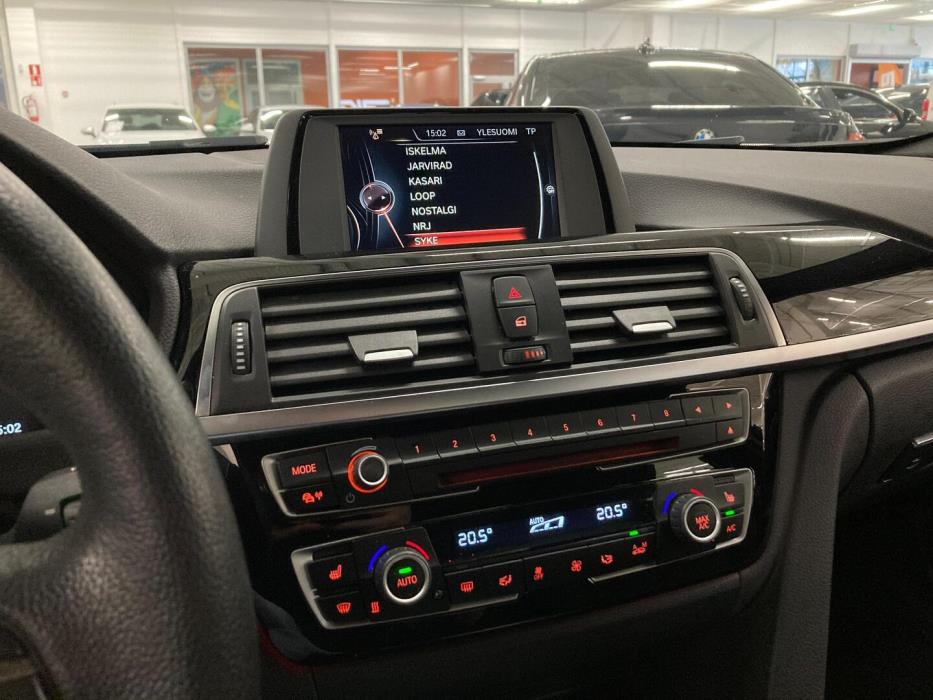BMW 320 2017