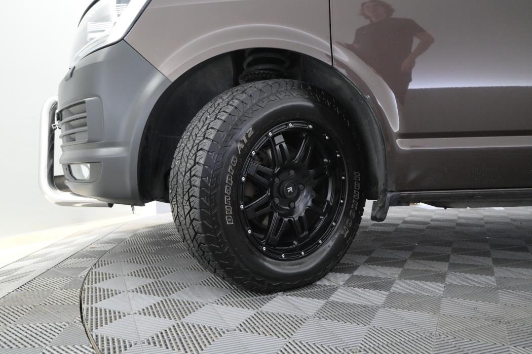 VOLKSWAGEN Transporter 2017