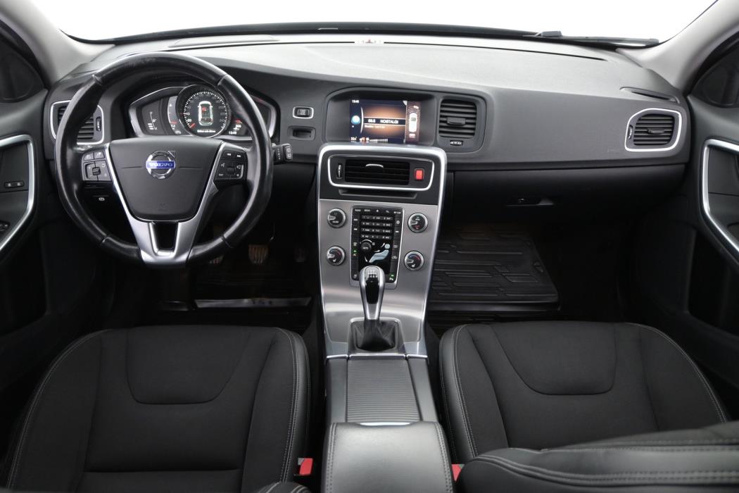 VOLVO V60 Cross Country 2017