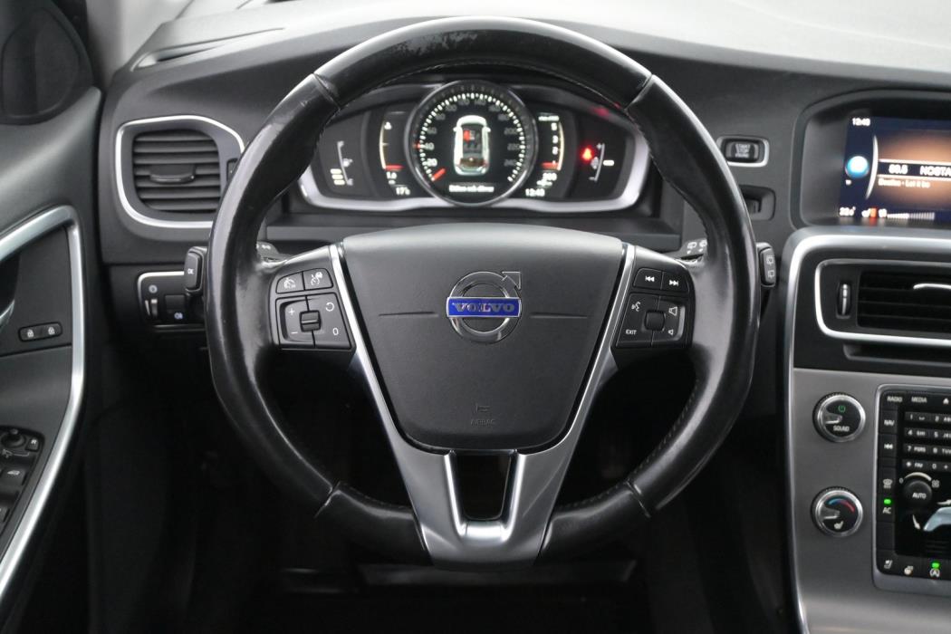 VOLVO V60 Cross Country 2017