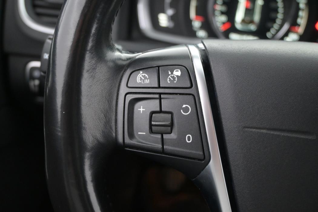 VOLVO V60 Cross Country 2017