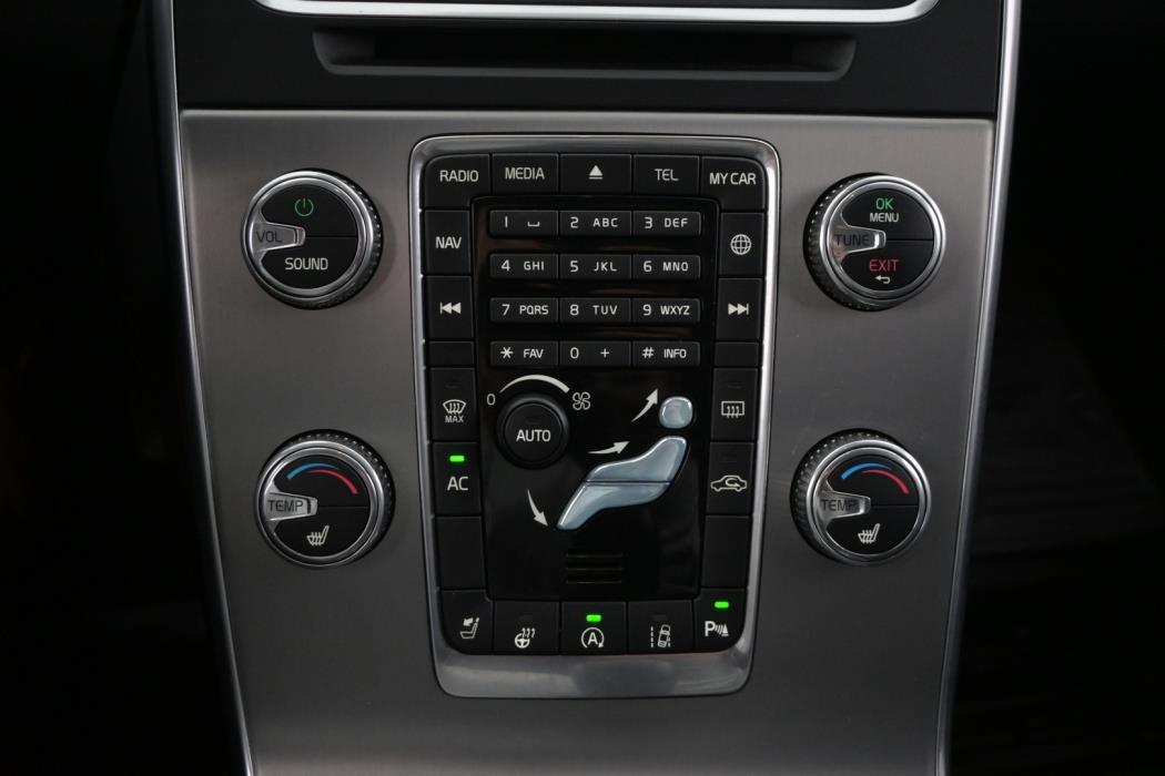 VOLVO V60 Cross Country 2017