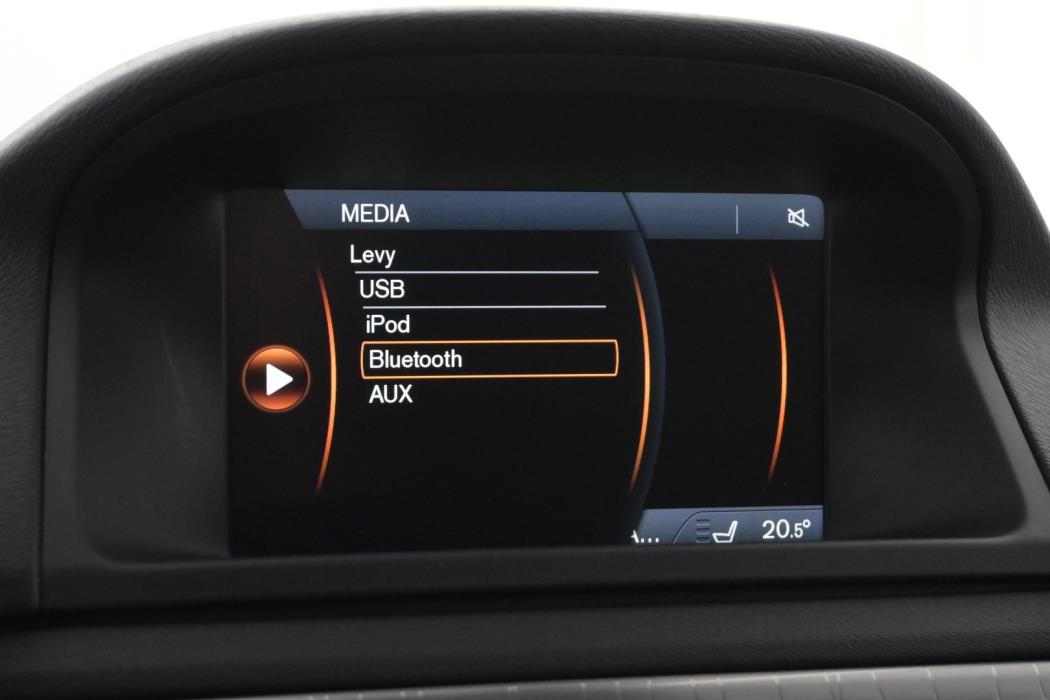VOLVO XC70 2014