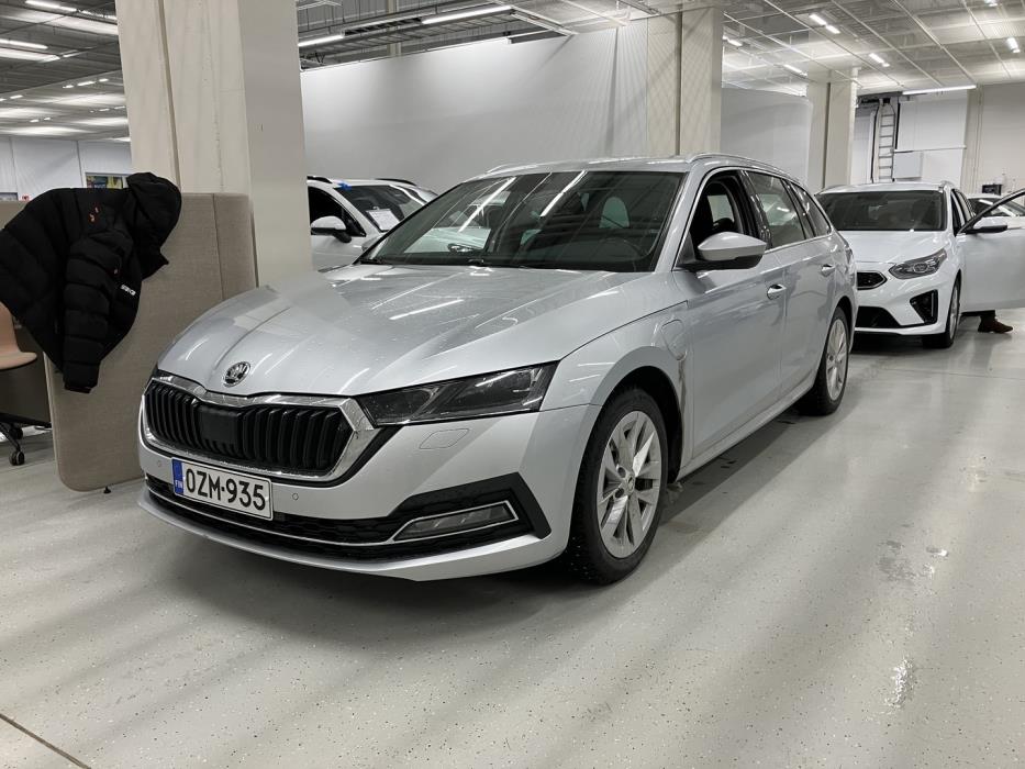 SKODA Octavia 2021