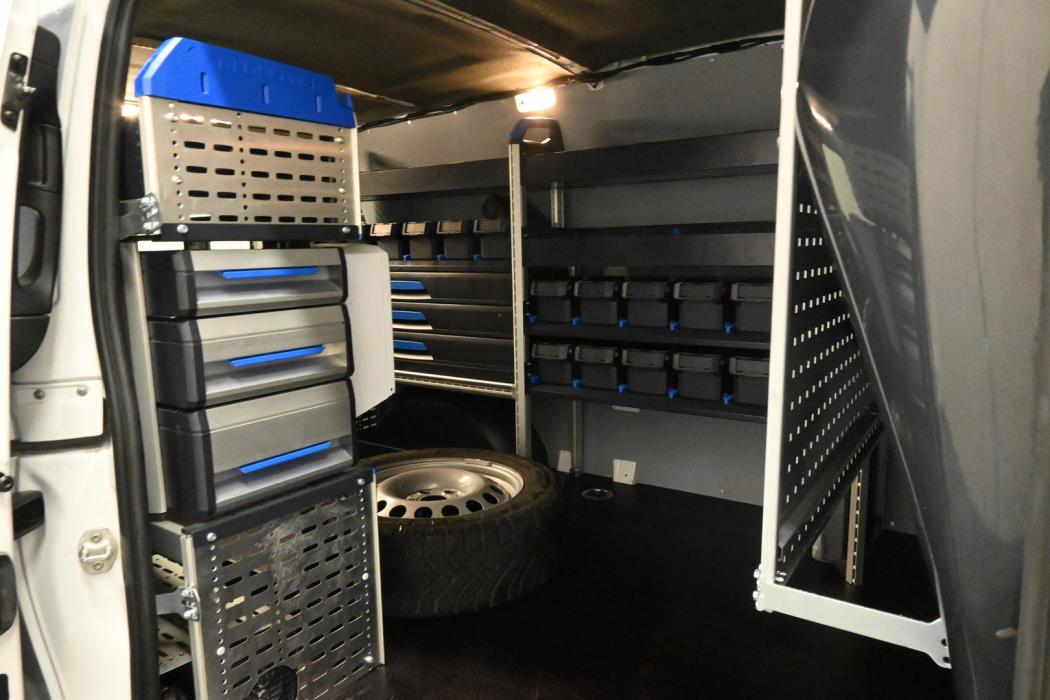 MERCEDES-BENZ Vito 2023