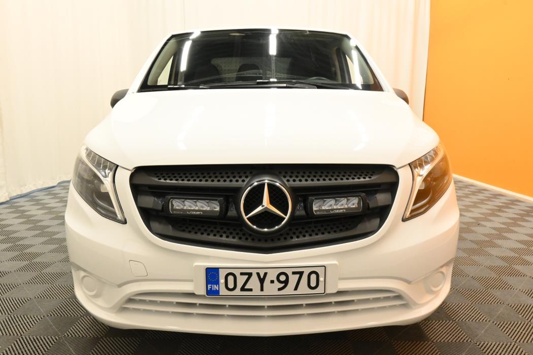 MERCEDES-BENZ Vito 2023