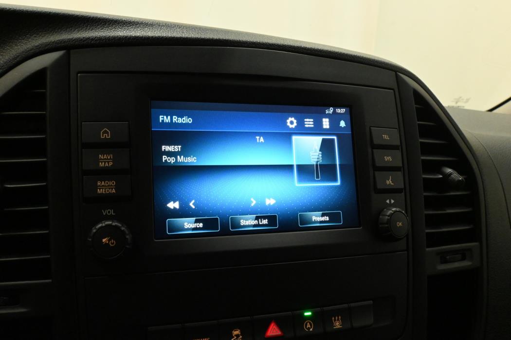 MERCEDES-BENZ Vito 2023