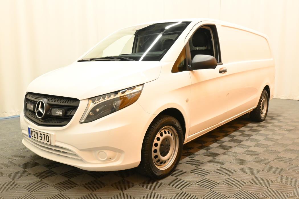 MERCEDES-BENZ Vito 2023