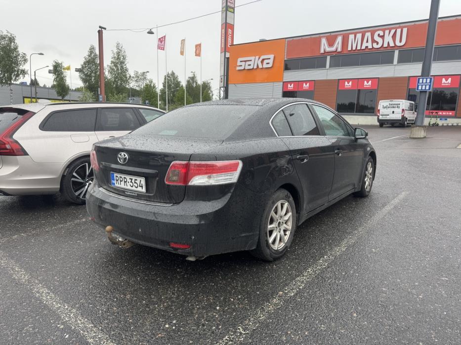 TOYOTA Avensis 2010