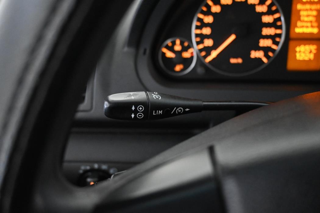 MERCEDES-BENZ A 2005