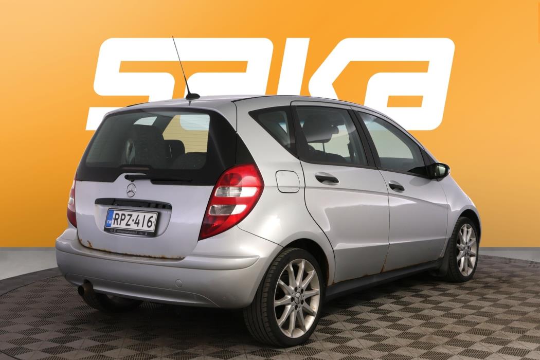 MERCEDES-BENZ A 2005