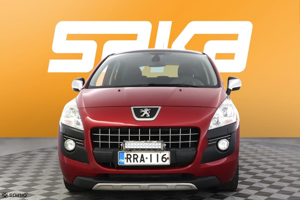 PEUGEOT 3008 2013