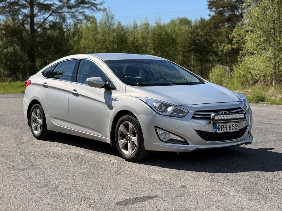 HYUNDAI I40 2015