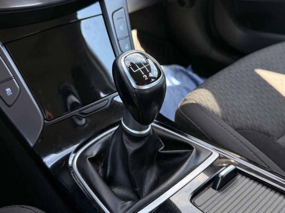 HYUNDAI I40 2015