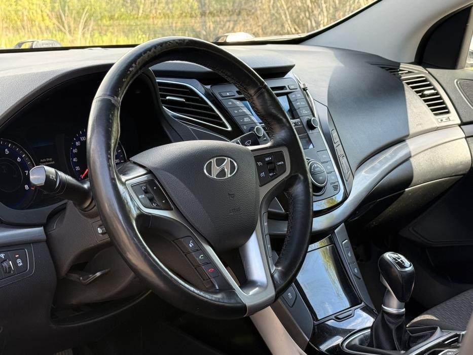 HYUNDAI I40 2015