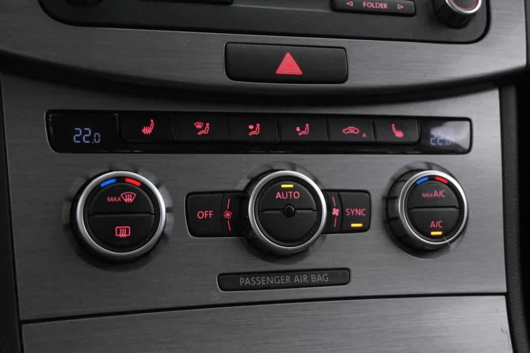 VOLKSWAGEN Passat 2014