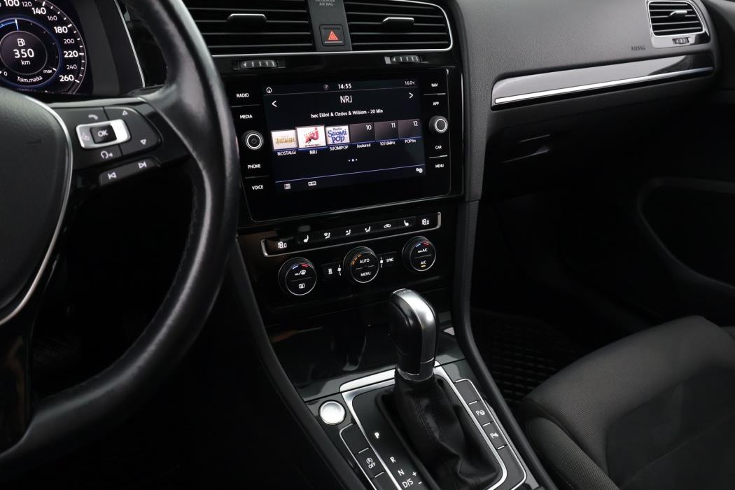 VOLKSWAGEN Golf 2018