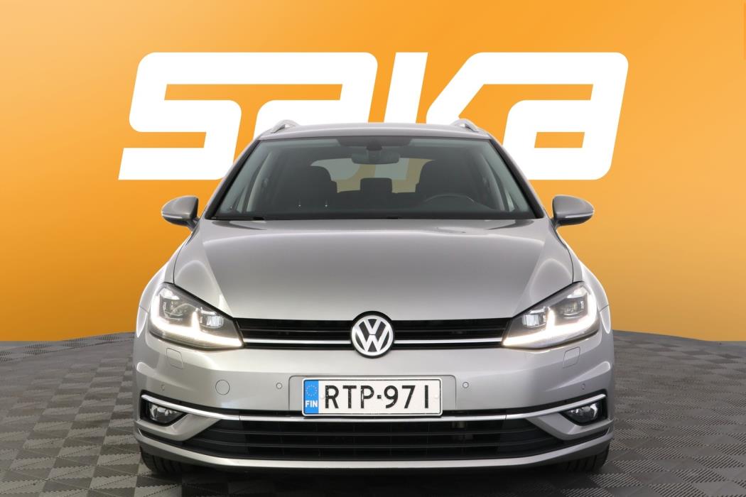 VOLKSWAGEN Golf 2018
