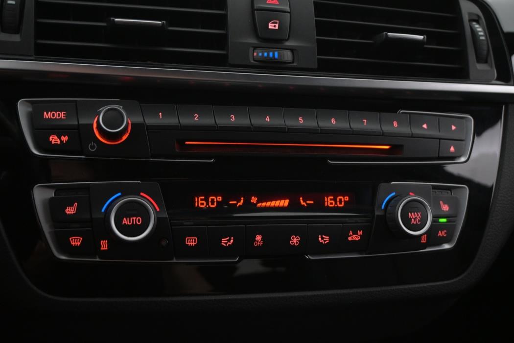 BMW 120 2019
