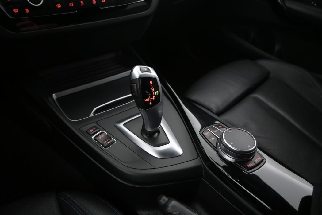 BMW 120 2019