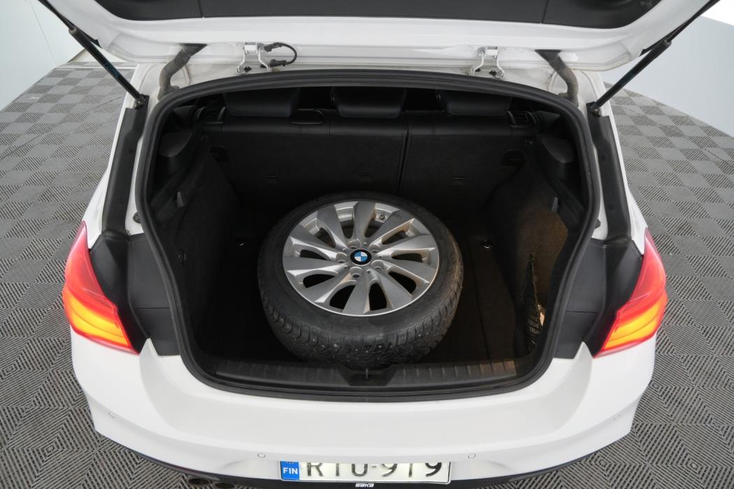 BMW 120 2019