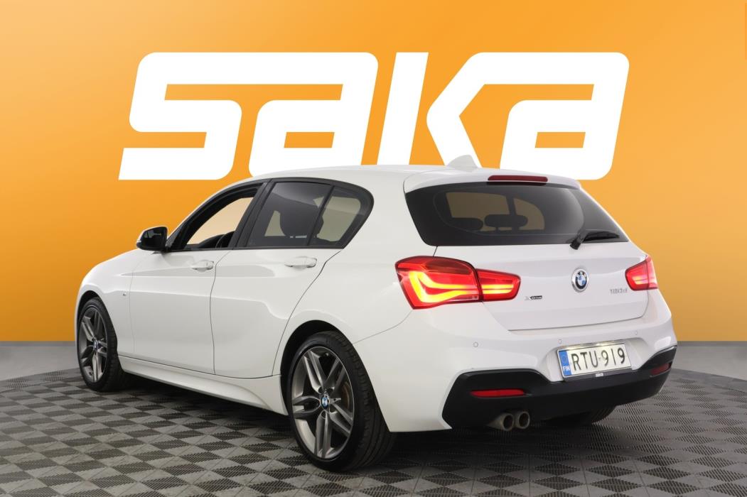 BMW 120 2019
