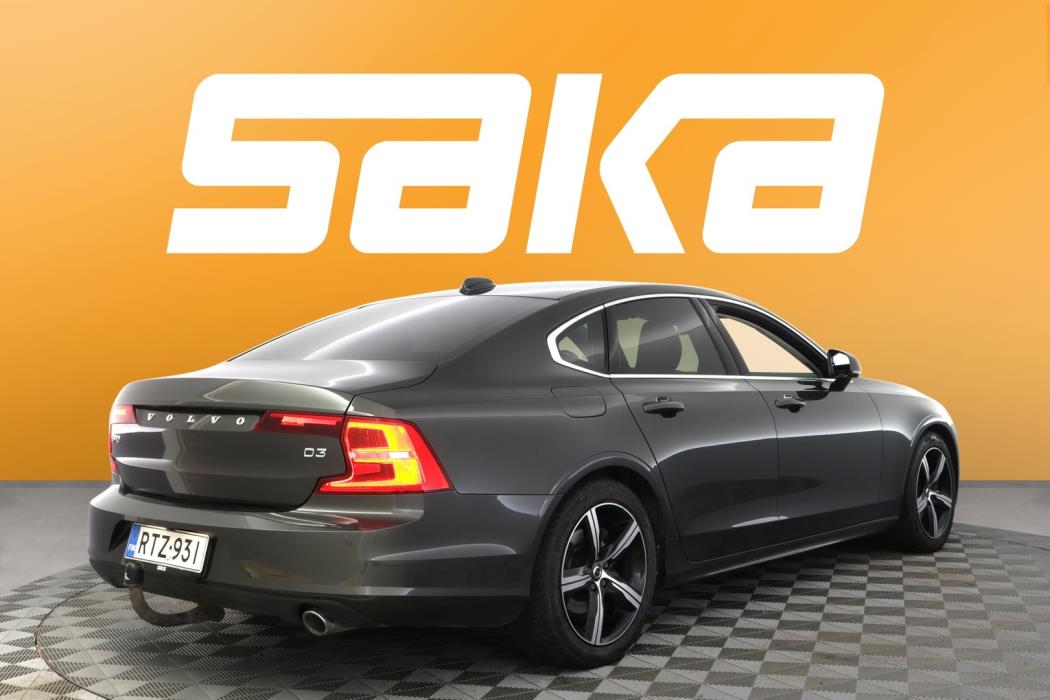 VOLVO S90 2019