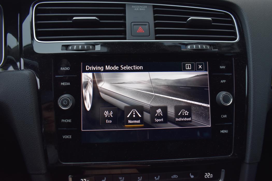 VOLKSWAGEN Golf 2019