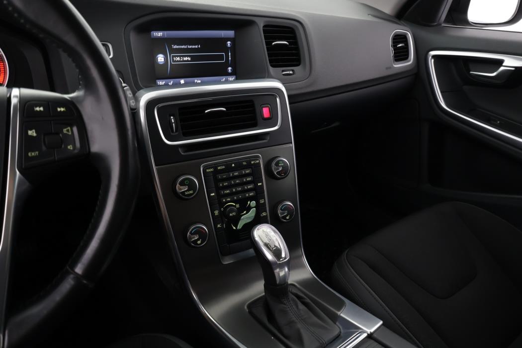 VOLVO V60 2013