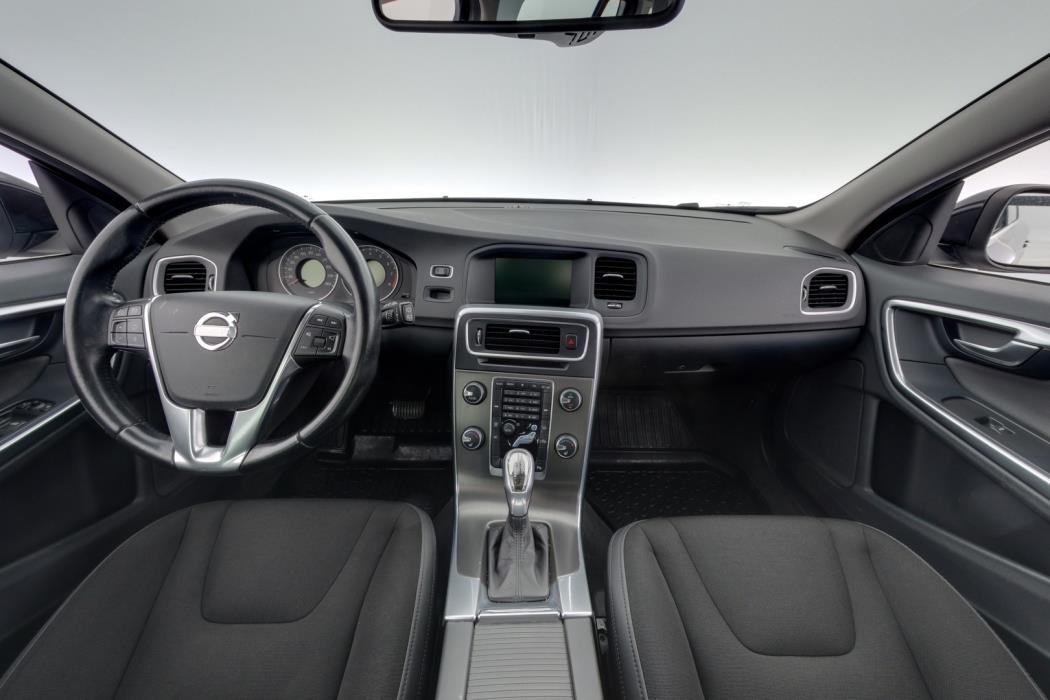 VOLVO V60 2013