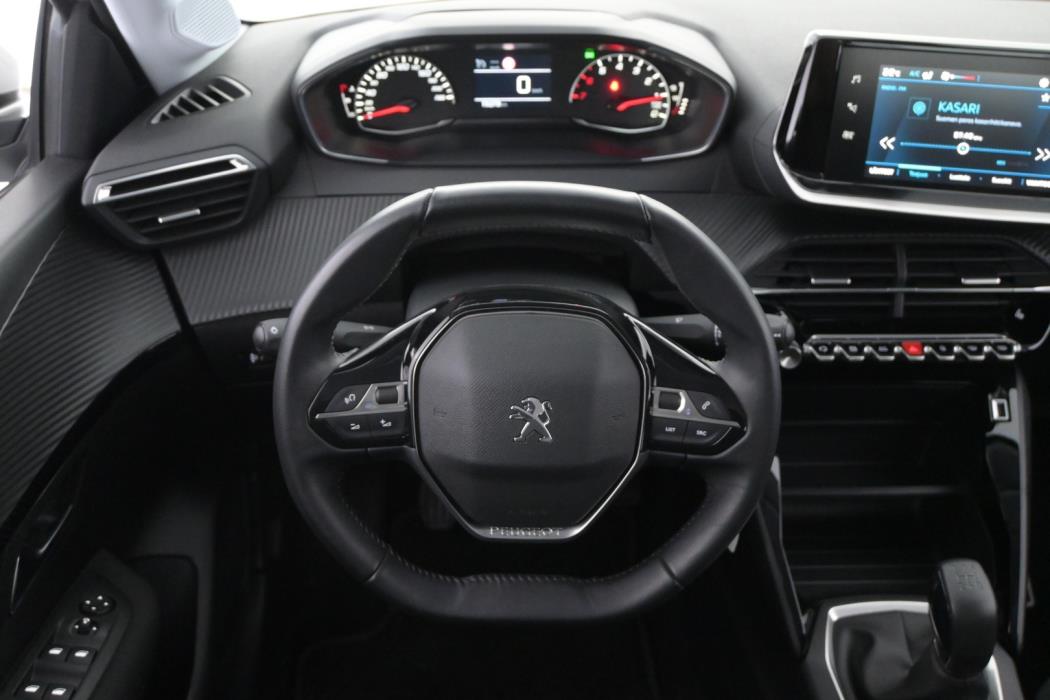 PEUGEOT 208 2021
