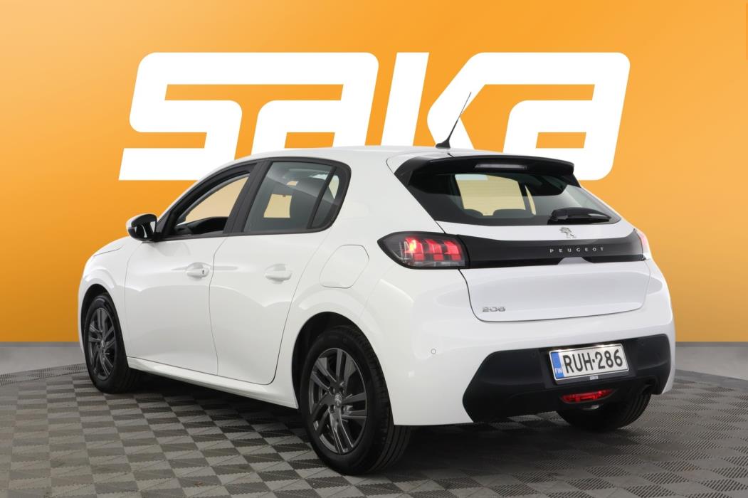 PEUGEOT 208 2021