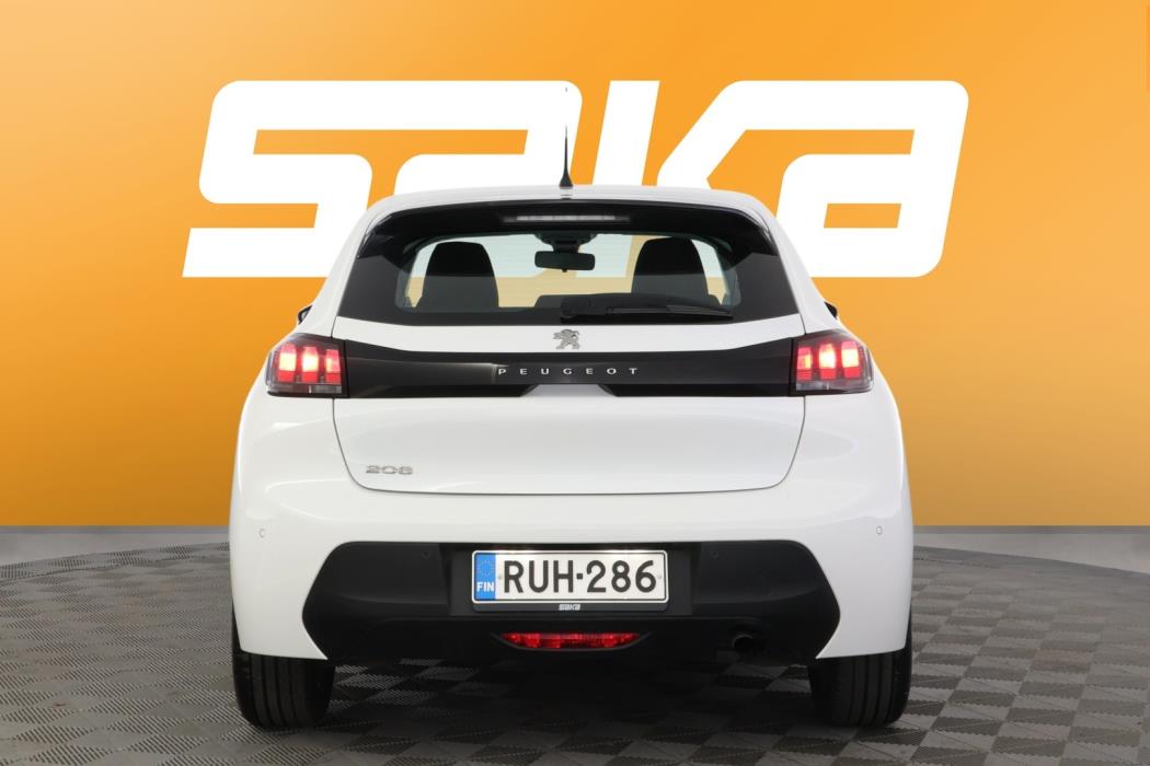 PEUGEOT 208 2021