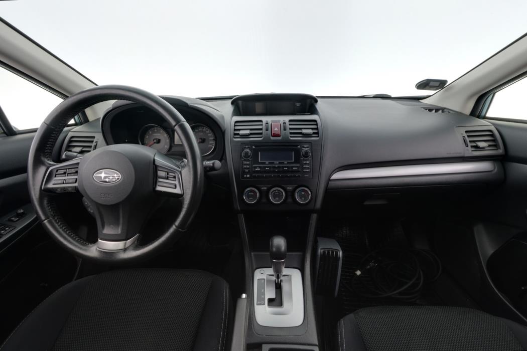 SUBARU XV 2012