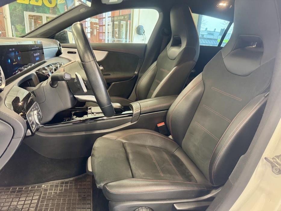 MERCEDES-BENZ CLA 2021