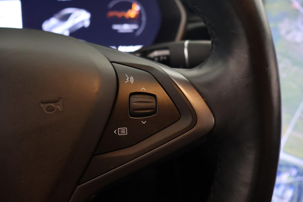 TESLA Model S 2018