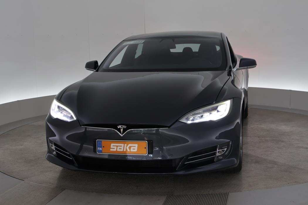 TESLA Model S 2018
