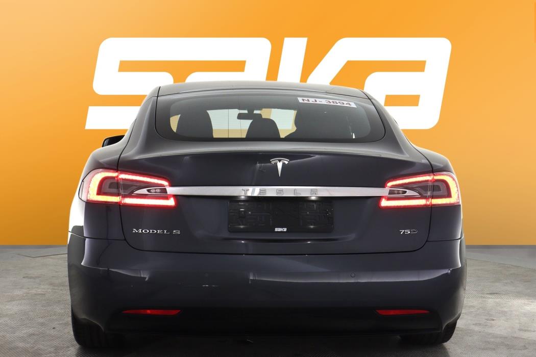 TESLA Model S 2018