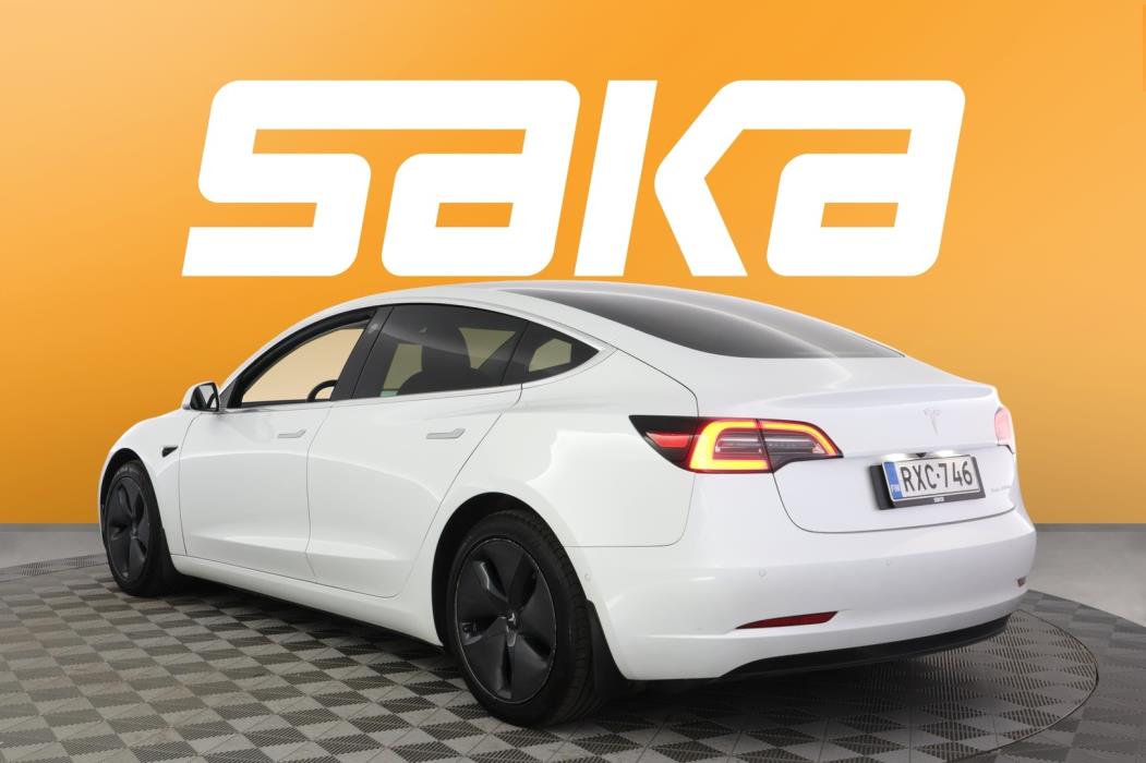 TESLA Model 3 2020