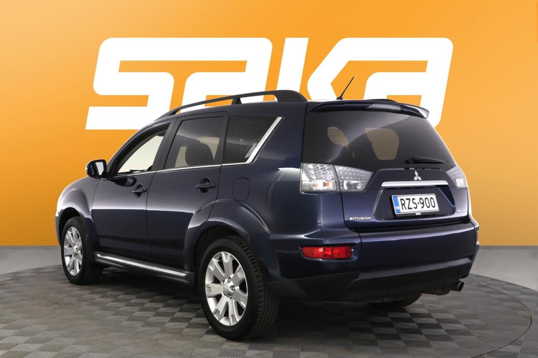MITSUBISHI Outlander 2011