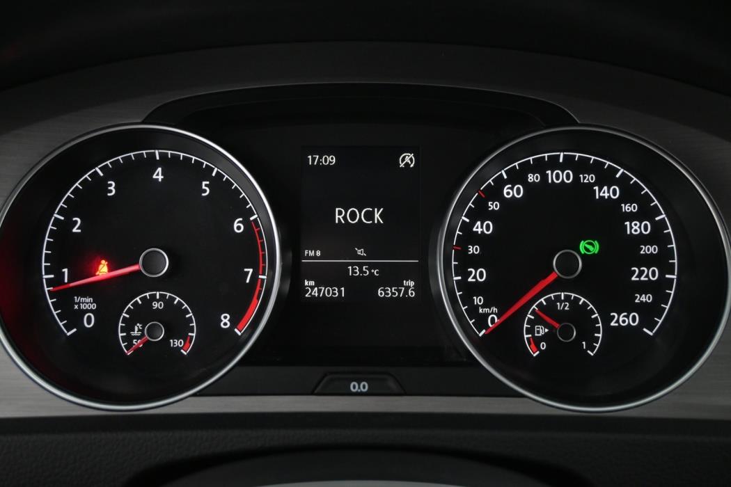 VOLKSWAGEN Golf 2014