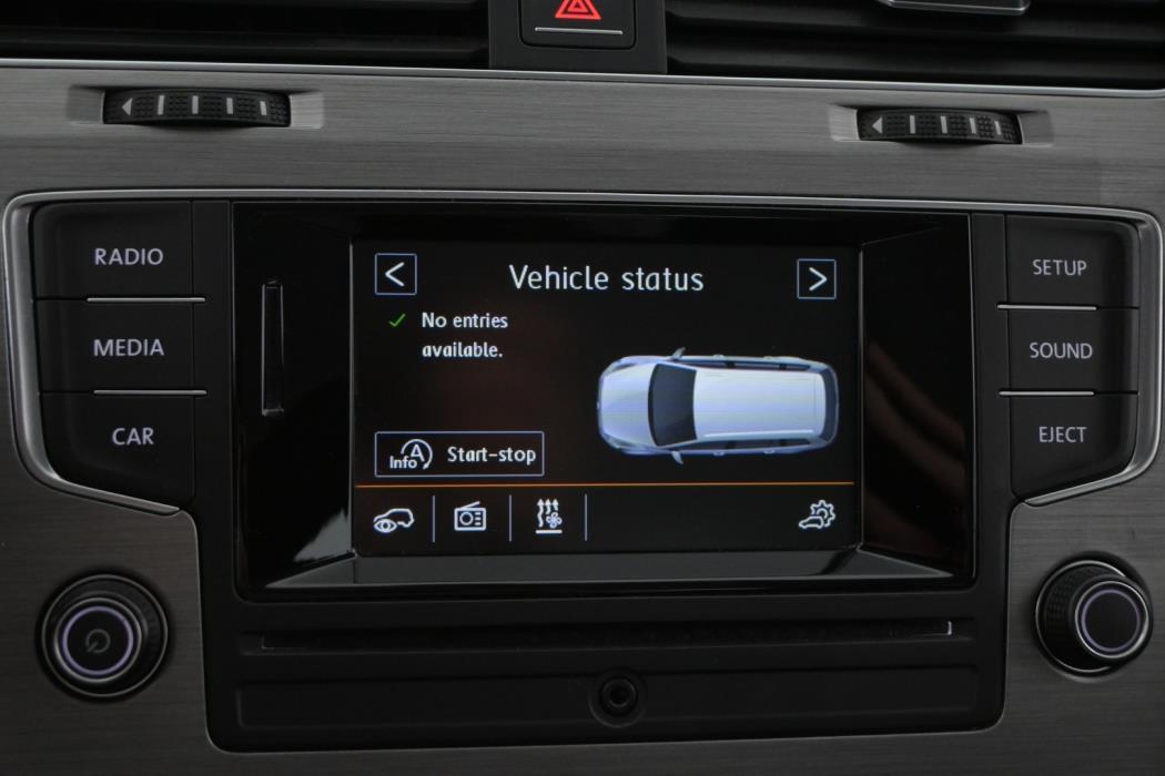 VOLKSWAGEN Golf 2014