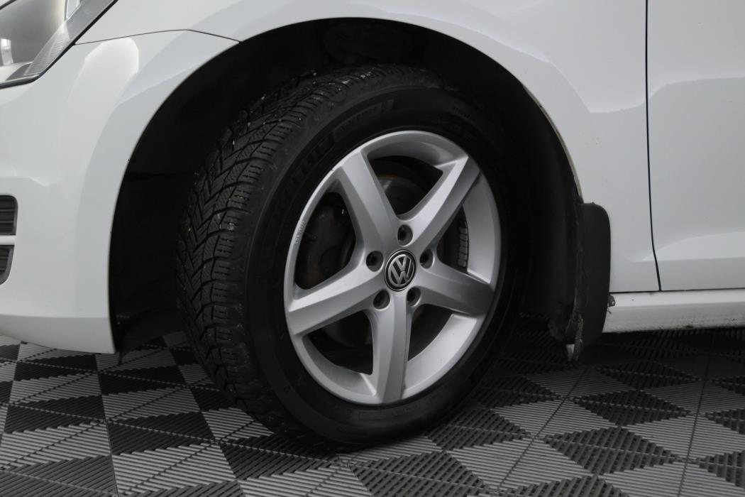 VOLKSWAGEN Golf 2014