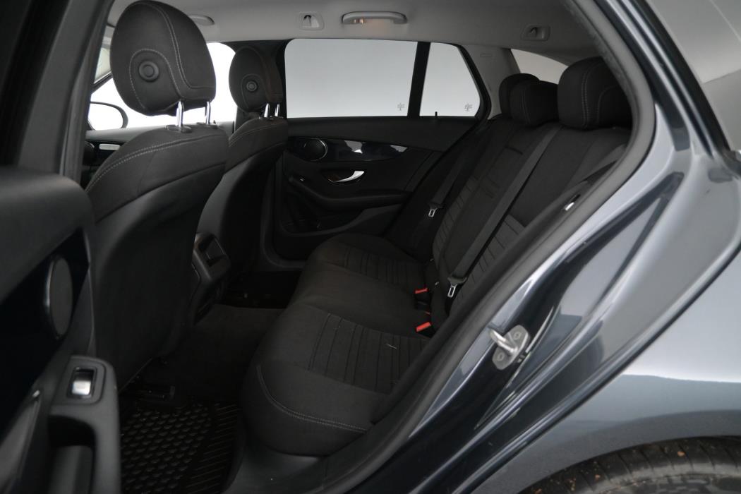 MERCEDES-BENZ C 2016