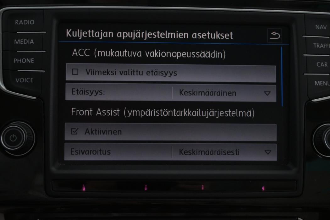 VOLKSWAGEN Passat 2017